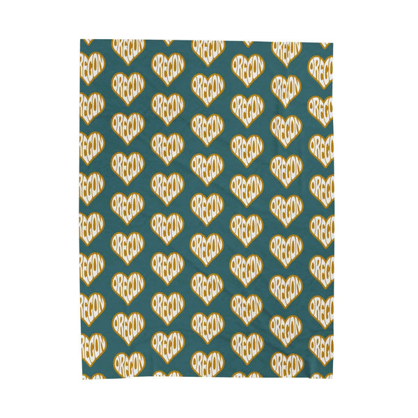 Oregon State of Mind Heart Lightweight Cozy Blanket with heart-shaped Oregon design on teal background.